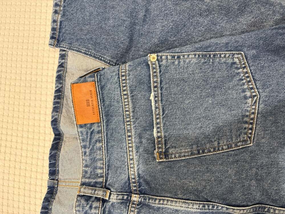 Levi's - Picture 5 of 5